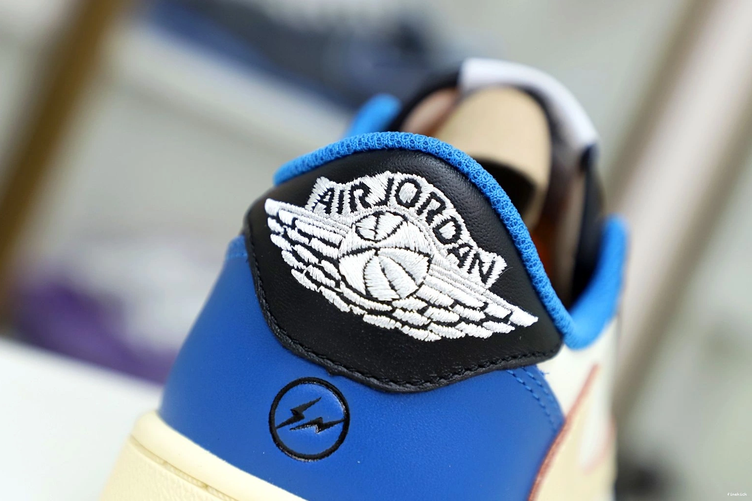 SCOTT 1 AIR FRAGMENT X JORDAN TRAVIS LOW DESIGN X 0311